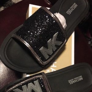 Michael Kors slides sandals size 5